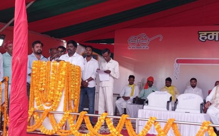 नवनिर्वाचित अध्यक्ष व सभासदों को एसडीएम ने दिलाई शपथ--