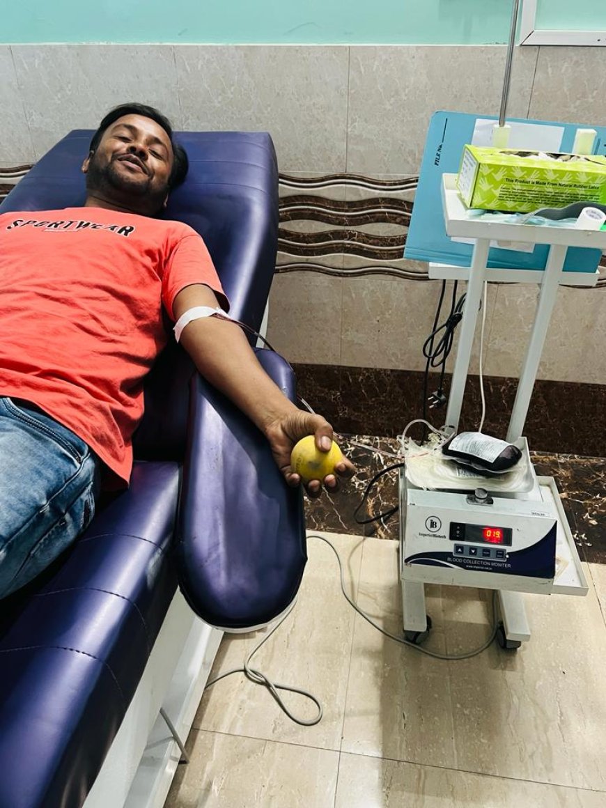 समाजसेवी ने कराया रक्तदान कैंप का आयोजन--