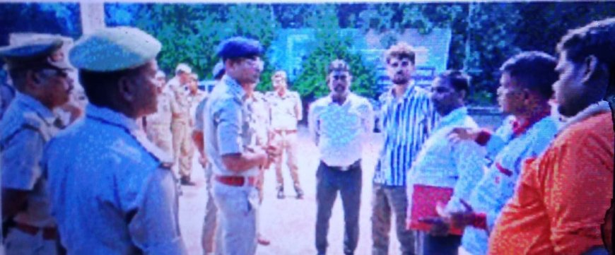लूट की घटना पर एक्टिव मूड में पुलिस, छुट्टी से लौटते ही एसपी ने किया घटनास्थल का निरीक्षण