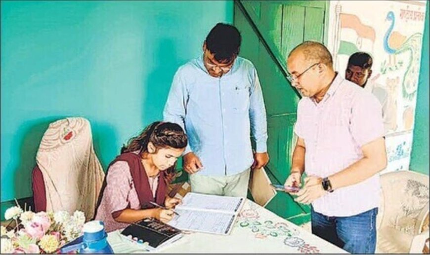 आठवीं की छात्रा बनी बीईओ, किया निरीक्षण--