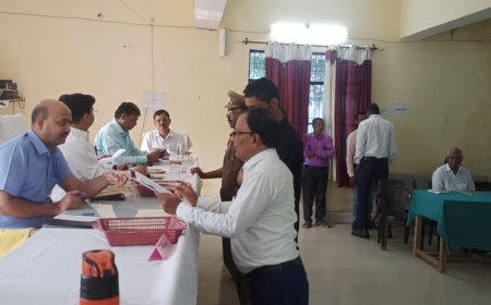 एडीएम व एएसपी ने सुनी फरियादियों की समस्याएं