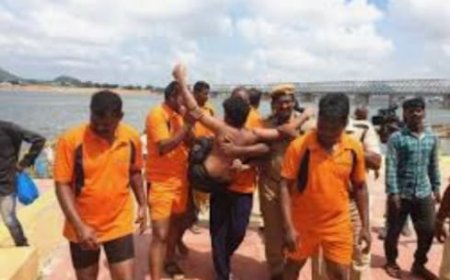 सरयू के स्नान घाट पर डूब रहे तेलंगाना राज्य के युवक को जल पुलिस ने बचाया