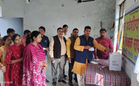 पुरानी पेंशन की मांग को लेकर कर्मचारियों ने किया मतदान