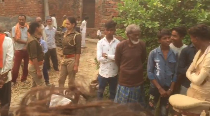 बाइक से गिरकर महिला की मौत