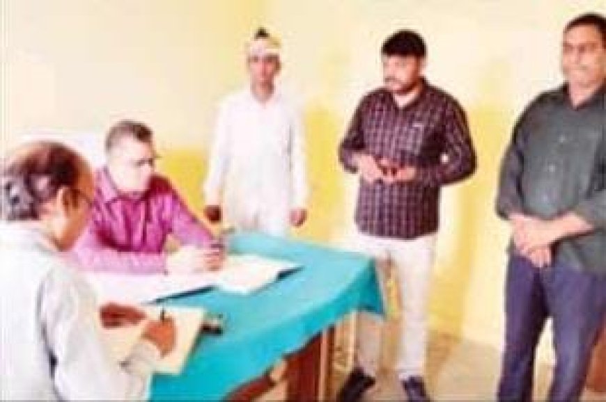 सीएमओ के औचक निरीक्षण से मचा हड़कंप