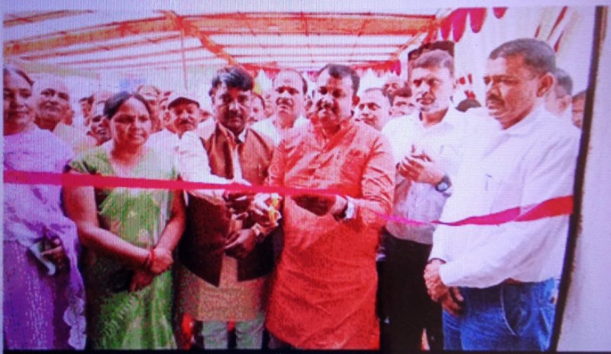 महिलाओं का विकास कर रही केंद्र व राज्य सरकारें