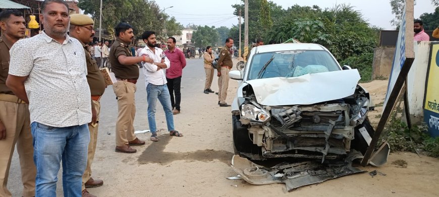 अनियंत्रित कार की चपेट में आकर अधेड़ की मौत,मासूम घायल