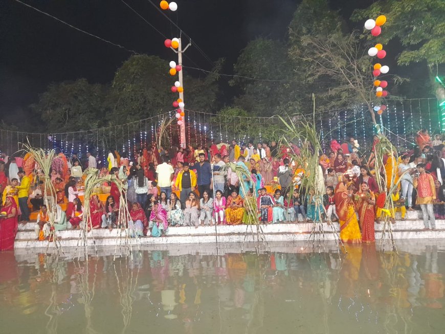 उगते सूर्य को अर्घ्य देकर 36 घण्टे बाद व्रती महिलाओं ने किया पारण*