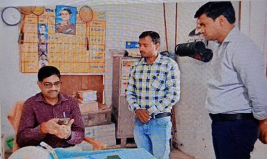 निरीक्षण में अनुपस्थित मिले शिक्षक, गंदगी पर मिली फटकार