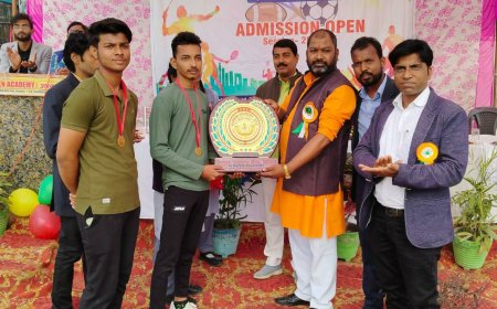 चार दिवसीय वार्षिक खेल प्रतियोगिता में विजेता पुरस्कृत