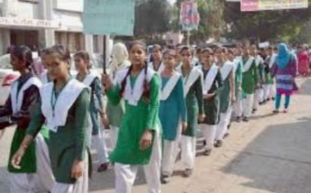 एड्स की रोकथाम के लिए निकाली जागरूकता रैली