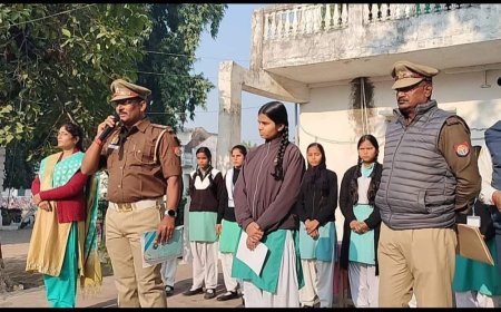 निबंध एवं चित्रकला के माध्यम से यातायात नियमों की दी जानकारी