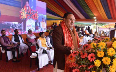 हर जिले में होगा खेल सेंटर व गांव गांव बनेगा खेल मैदान-सीएम योगी