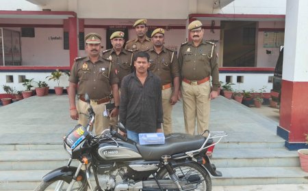चोरी की बाइक व तमंचा के साथ पुलिस के हत्थे चढ़ा अंतर्जनपदीय वांछित अभियुक्त