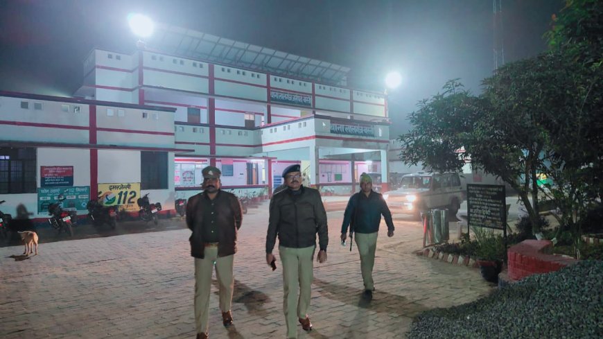 एएसपी ने किया लालगंज थाना का किया औचक निरिक्षण