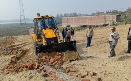 अनाधिकृत भूखण्डीय विकास व अवैध निर्माण को कराया गया ध्वस्त