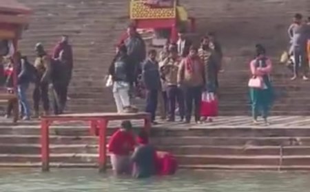 ब्लड कैंसर पीड़ित मासूम को 5 मिनट नदी में डुबोया,मौत