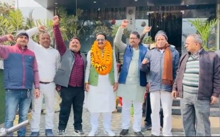 प्रदेश अध्यक्ष के बस्ती आगमन पर शिक्षकों ने किया भव्य स्वागत