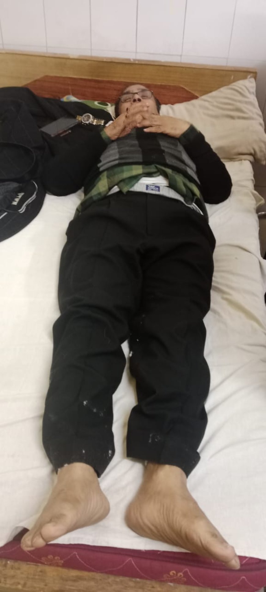 सीएमओ ने सीडीओ पर लगाया अभद्रता का आरोप, मंडलायुक्त को सौंपा सामूहिक इस्तीफा