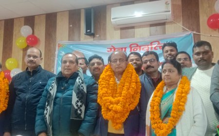 ब्लॉक कर्मचारियों ने सेवानिवृत्त एडीओ पंचायत को दी विदाई