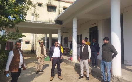 एसडीएम सदर ने अधूरे कार्य को पूरा करने का दिया निर्देश