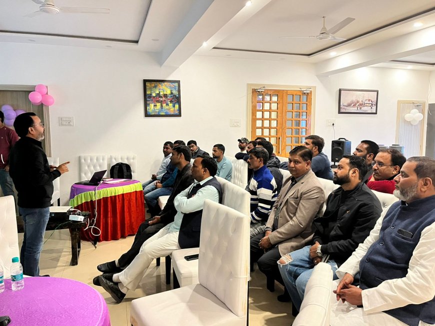 हीरो मोटोकॉर्प के अफसरों ने दीकम्पनी के गाड़ियों की जानकारी