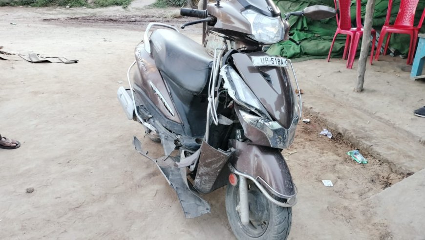 बाइकों की टक्कर में महिला घायल,चालक फरार