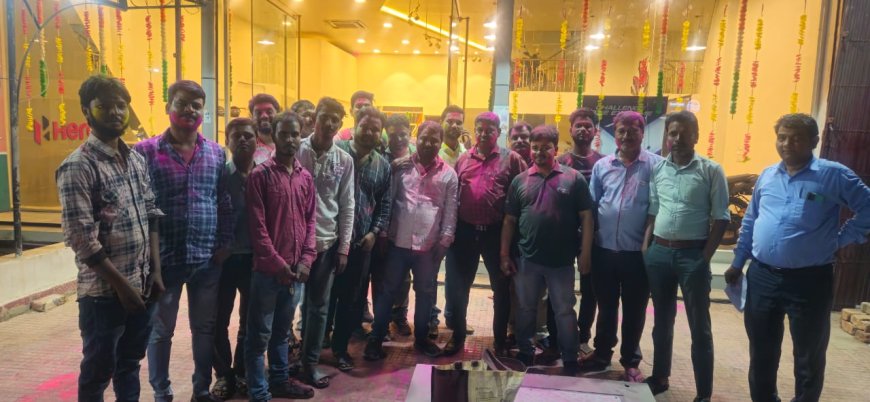 आपसी भाईचारे का संदेश देता है होली का त्यौहार--पवन श्रीवास्तव