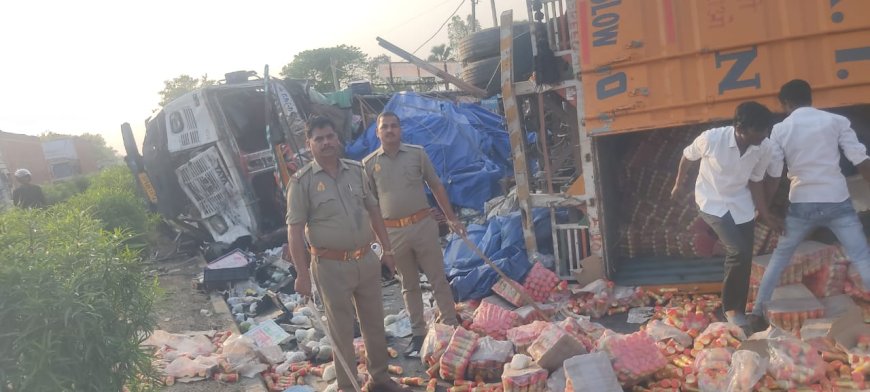 फलों से लदा दोनों ट्रक राष्ट्रीय राजमार्ग पर पलटा, घण्टो बाधित रहा आवागमन