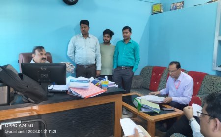 छापेमारी कर जीएसटी कमिश्नर ने जब्त किया माल...