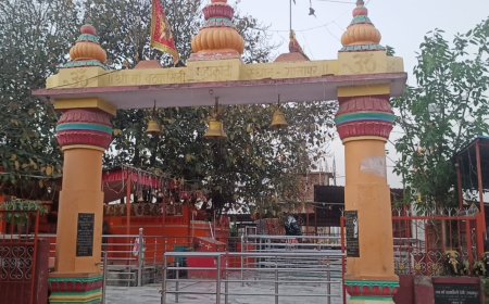 नवरात्रि में उमड़ता है श्रद्धालुओं का जन सैलाब