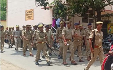 कलेक्टर और वकीलों में भारी बवाल, छावनी में तब्दील परिसर