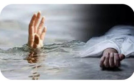 ननिहाल में आये मासूम का गड्ढे में मिला शव