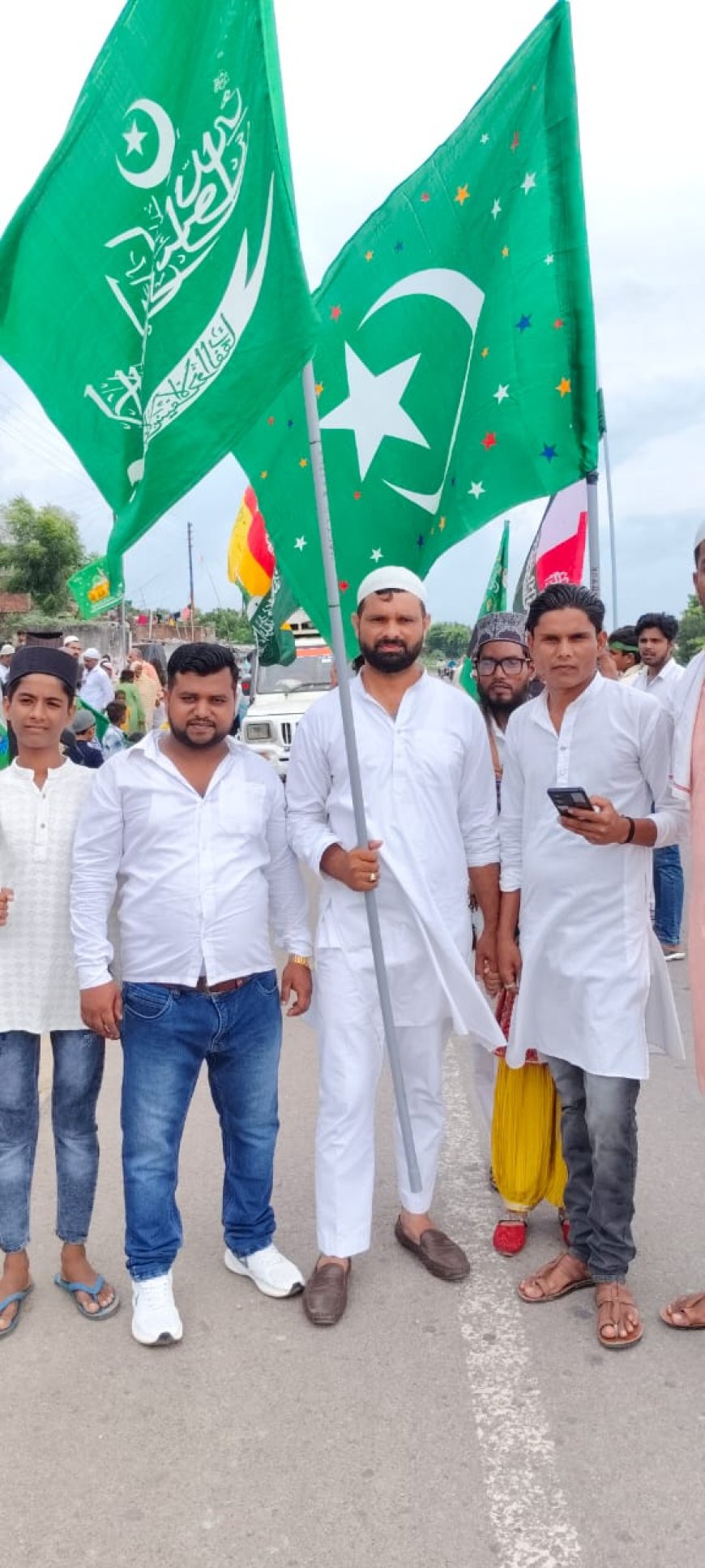 मेरे नबी,प्यारे नबी... की सदाओं से गूंज उठा गगन