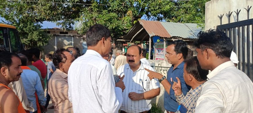 अवैध निर्माण पर चला प्रशासन का बूलडोजर