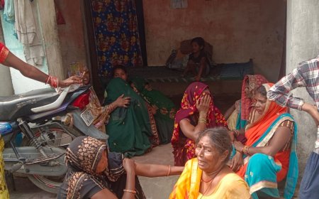 छत की कुंडी में लटकता मिला विवाहिता का शव