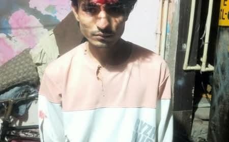 धारदार हथियार से दामाद पर हमला,खून से लथपथ पहुंचा थाने