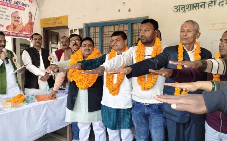 विष्णु दत्त शुक्ल फिर बने जूनियर हा.शिक्ष संघ के जिलाध्यक्ष, प्रांतीय अध्यक्ष ने दिलाई शपथ