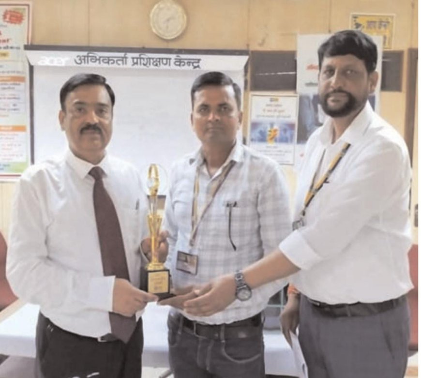 एलआईसी में लगातार छठी बार एमडीआरटी बने बरहुआँ के अतुल