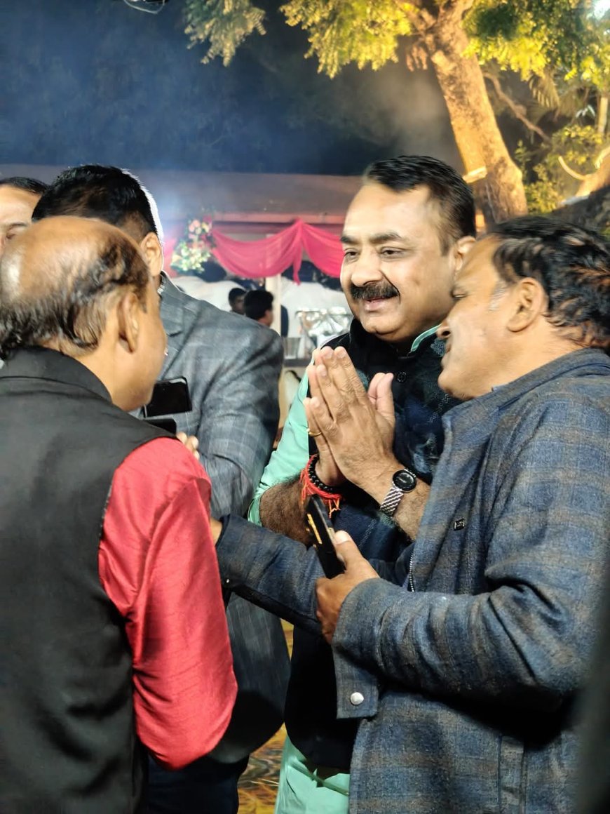 नववर्ष की पूर्व संध्या पर पूर्व विधायक ने दी जनपद वासियों को नववर्ष की बधाई