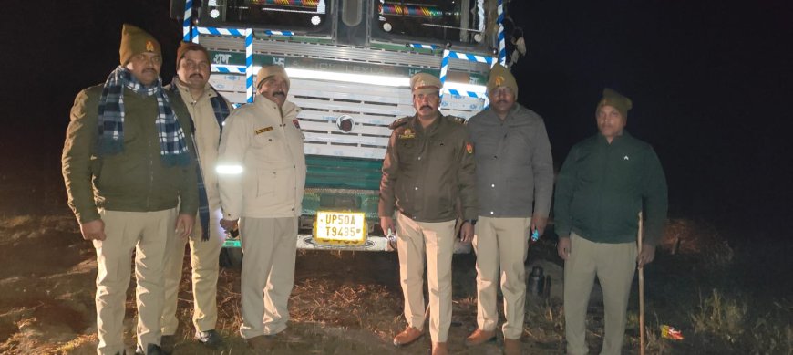 गोवंशीय पशुओं से लदा ट्रक पकड़ाया, 21 पशु बरामद