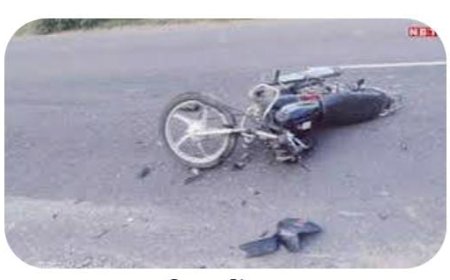 ट्रेलर को ओवरटेक करने में गई बाइक चालक की जान