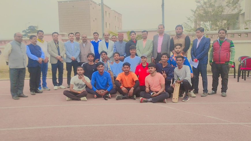 क्रिकेट प्रतियोगिता में विज्ञान संकाय टीम 6 विकेट से पराजित