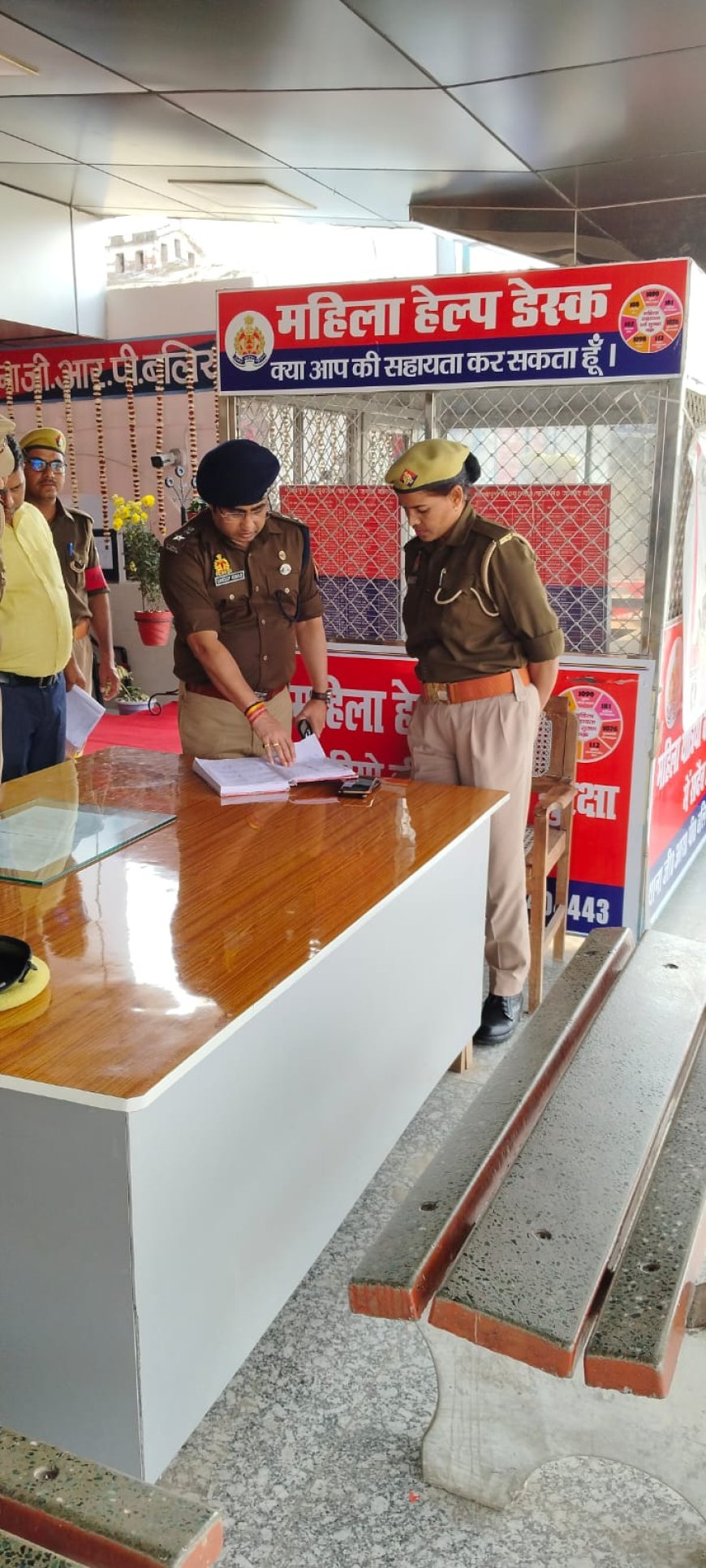 त्यौहारों के दृष्टिगत एसपी ने किया बलिया थाने का वार्षिक निरीक्षण