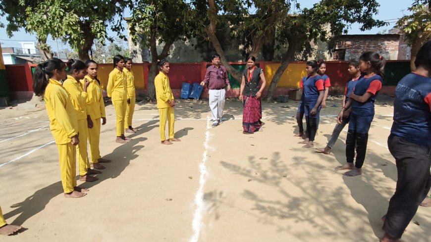 अंतरराष्ट्रीय महिला दिवस पर एक दिन की प्रधानाध्यापक बनी स्नेहा प्रजापति