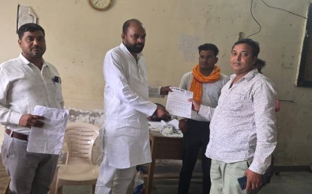 विद्युत आपूर्ति की समस्याओं को लेकर एसडीओ से मिले समाजसेवा, सौंपा ज्ञापन