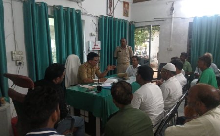 प्रभारी निरीक्षक ने जूलूस को लेकर ताजियादारों के साथ की बैठक