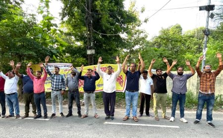 निजीकरण के विरोध में 234 वें दिन भी बिजली कर्मचारियों व अभियन्ताओं का प्रदर्शन