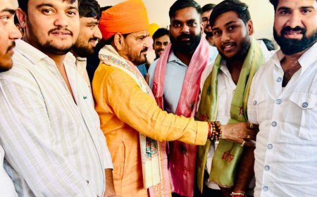 भाजयुमो नेता ने समर्थकों के साथ किया पूर्व सांसद का स्वागत