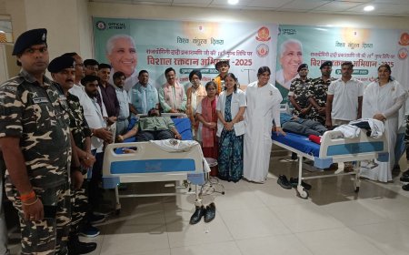 जवानों ने बीआरडी मेडिकल कॉलेज में किया रक्तदान
